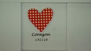 FIGURA MAD CORAZON ROJO/BCO C/20