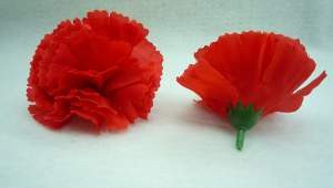 FLOR ARTIFICIAL CLAVEL 9CM C/20